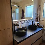 度假居 Semi-detached House With Private Pool And Garden In *