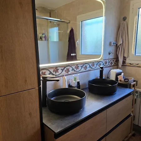 Ferienhaus Semi-detached House With Private Pool And Garden In *