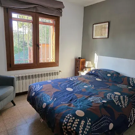 Semi-detached House With Private Pool And Garden In Ferienhaus
