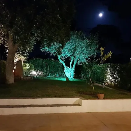 Semi-detached House With Private Pool And Garden In Ferienhaus *