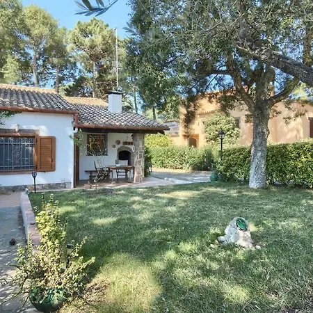 Ferienhaus Semi-detached House With Private Pool And Garden In *